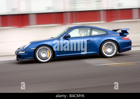 Porsche 911 GT3, Modell Jahr 2006-blau bewegt, Side View, Einfahr-und Prüfstrecke Stockfoto