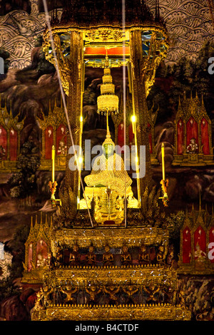 Smaragd-Buddha im Wat Phra Kaeo Tempel Bangkok Thailand Stockfoto