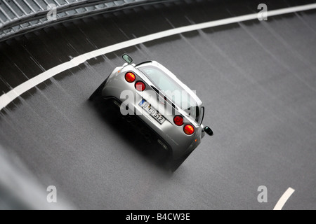 Corvette Z06, Modell 2006-Silber, fahren, diagonal von hinten, hinten Jahresansicht, Teststrecke Stockfoto