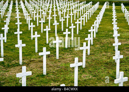 KROATIEN, VUKOVAR. Friedhof in Vukovar der kroatischen Soldaten getötet in der Verteidigung der Stadt. Stockfoto