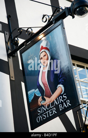 Aug 2008 - Sinclairs Oyster Bar Schild am Exchange Square Manchester England UK Stockfoto