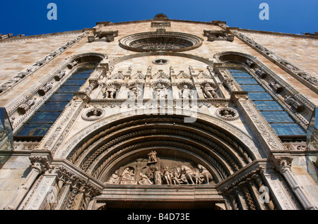 Außenseite des Duomo Como Lombardei Italien Stockfoto