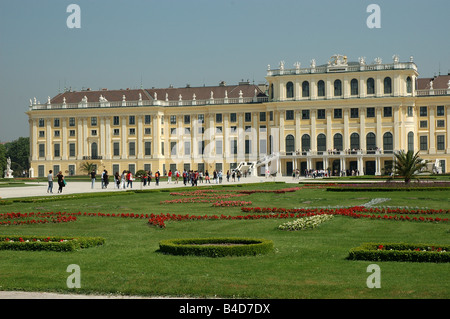 Schloss Schönbrunn; Schloßstraße; Wien; Österreich; Europa Stockfoto