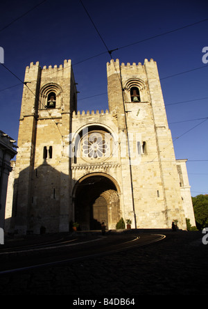 Fassade des Lissabon Kathedrale Sé de Lisboa Stockfoto