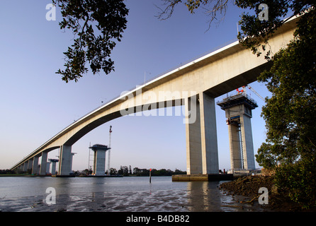 Australien, Brisbane, Gateway Upgrade Projekt, Bau der zweiten Gateway Bridge überqueren den Brisbane River Stockfoto