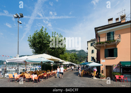 Café am See in Garda, Gardasee, Italien Stockfoto