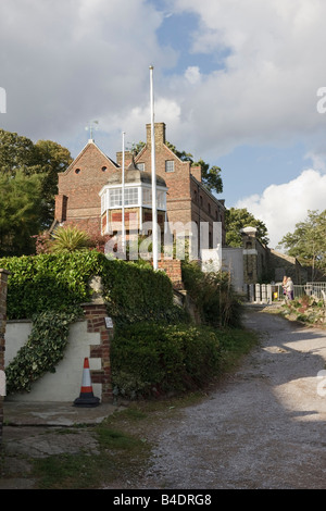 Eine ungewöhnliche sechseckige Sommerhaus in Upnor auf den Fluss Medway in Kent Stockfoto