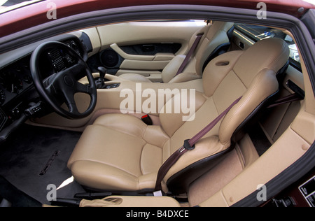 Auto, Jaguar XJ 220, Baujahr 1994, Wein-rot-Metallic Coupe/Coupe, Roadster, Innenansicht, Innenansicht, Sitze, vorne Sitz, Stockfoto