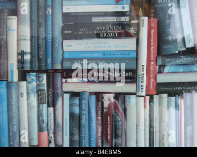 Bücher im Schaufenster in Berlin Deutschland Stockfoto