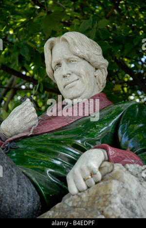 Oscar Wilde Memorial in Merrion Square Dublin Irland Bildhauer Danny Osborne Stockfoto