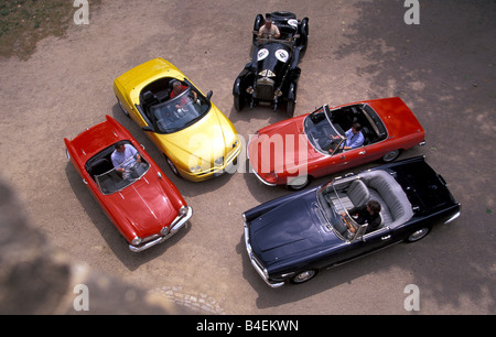 Auto, 90 Jahre Alfa Romeo, Landschaft, Natur, Sommer, Oldtimer, 1960er Jahre, sechziger Jahre, von hinten nach vorne:: Giulietta Spider Veloce Stockfoto