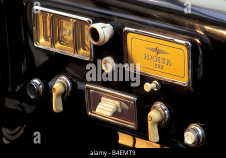 Borgward Hansa 1500, Auto, Oldtimer, 1940er Jahre, vierziger Jahre, 1950er Jahre, der fünfziger Jahre, Modell Jahr 1949-1952, Limousine, Rubinrot gefärbt, Detail, Det Stockfoto