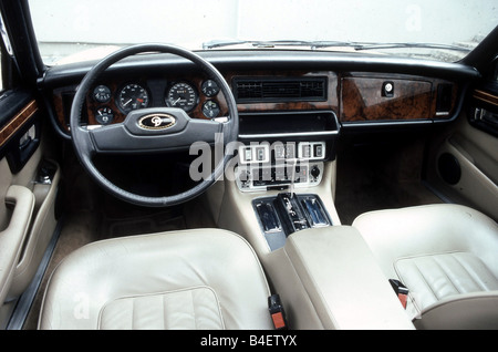 Daimler Double Six, Baujahr 1981, Innenraum, Cockpit, Technik, technische, technisch, Zubehör, Zubehör Stockfoto