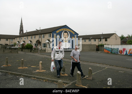 Loyalist Wandbild zum Gedenken an William Bucky McCullough in Belfast, Nordirland, Vereinigtes Königreich. Stockfoto