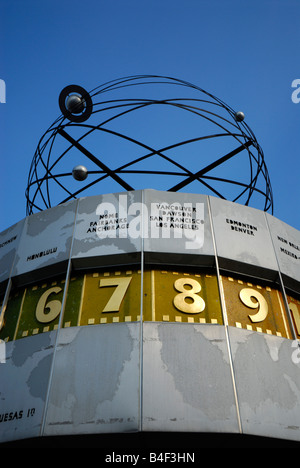 World Clock am Alexanderplatz "Weltzeituhr", Berlin, Deutschland Stockfoto