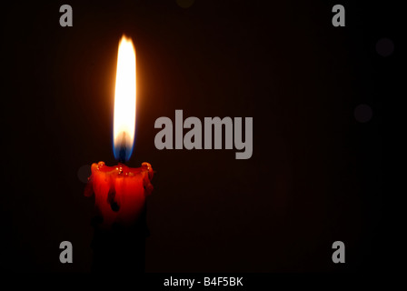 Nahaufnahme der brennende Kerze Stockfoto