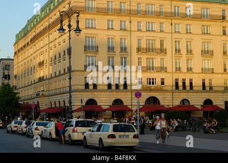 Hotel Adlon, unter Den Linden, Berlin, Deutschland Stockfoto