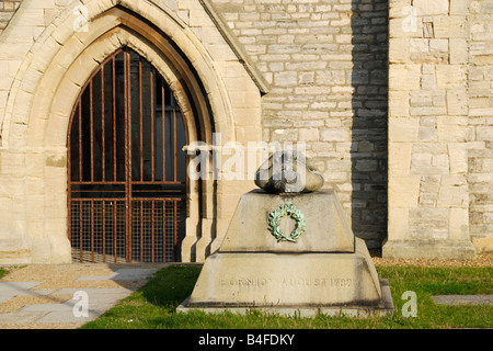 Grab von Sir Charles Napier außerhalb königlichen Garnisonkirche Portsmouth Hampshire England Stockfoto