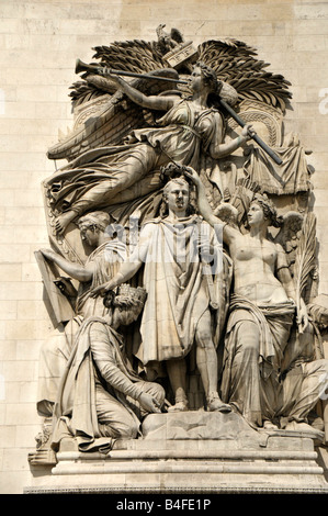 Le Basis Relief du Triomphe de 1810 am Arc de Triomphe in Paris Frankreich Stockfoto