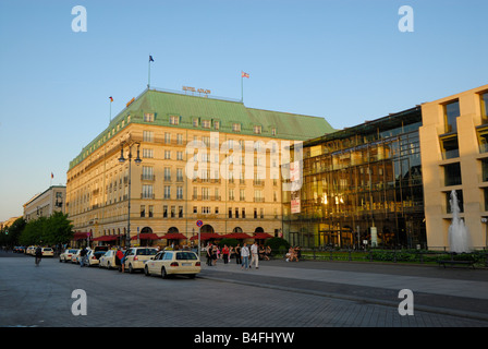 Hotel Adlon, unter Den Linden, Berlin, Deutschland Stockfoto