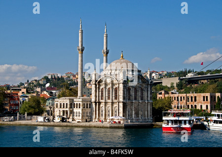 Ortaköy Moschee Camii Bosphorus Istanbul Türkei Stockfoto