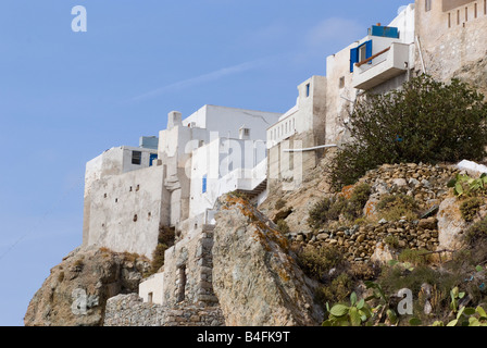 Häuser in Klippe Festung in der oberen Stadt Chora Insel Serifos Kykladen Ägäis Griechenland Stockfoto