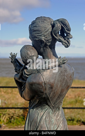 "Willkommen zu Hause", (Detail), Skulptur von Anita Lafford. Fleetwood, Lancashire, England, Vereinigtes Königreich, Europa. Stockfoto