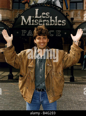 Graham Bickley Schauspieler aus der Fernsehsendung Brot übernimmt die neue Führung in der Ausstellung Les Miserables im Westend Stockfoto