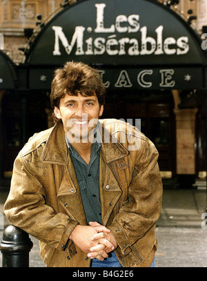 Graham Bickley Schauspieler aus der Fernsehsendung Brot übernimmt die neue Führung in der Ausstellung Les Miserables im Westend Stockfoto