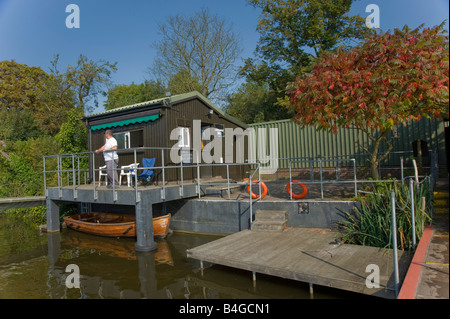 Hampstead Heath Männer Teich das ganze Jahr über im freien Schwimmteich ist Teil der City of London Corporation Stockfoto