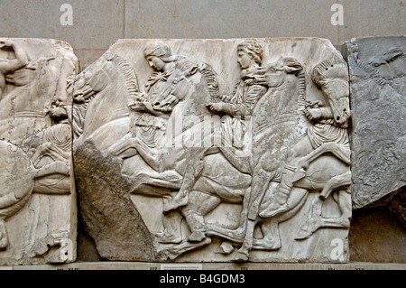 Nordfries des Parthenons mit überlappenden jungen Reitern bei der panathenäischen Prozession Parthenon 447-432 v. Chr. Akropolis Athen 5. Jh. v. Chr Stockfoto
