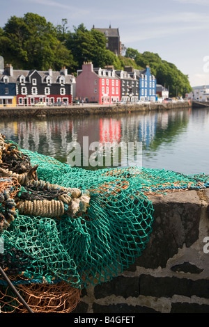 Auf dem Land entlang der Uferpromenade Tobermory Mull Schottland Stockfoto