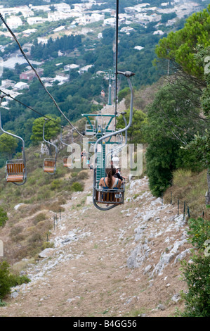 Das Leben der Stuhl zum Monte Solaro von Anacapri Stockfoto