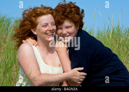 Mutter und Sohn-Porträt-Sommer Stockfoto