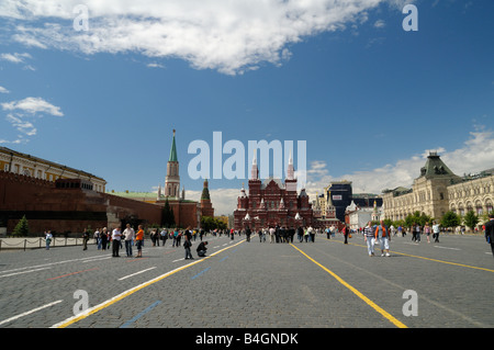 Menschen auf dem Roten Platz in Sommertag. Moskau, Russland Stockfoto