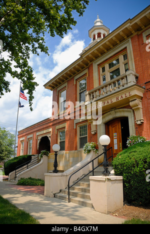Der Eingang zum Rathaus in Sewickley, Pennsylvania. Stockfoto