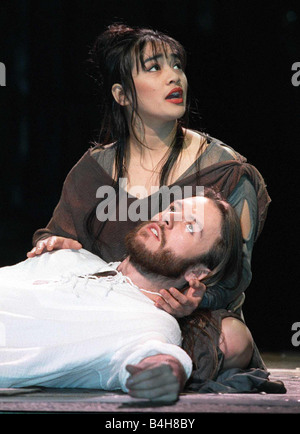 Steve Balsamo Actor als Jesus und Joanna Ampil als Maria Magdalena in Jesus Christ Superstar am Lyceum Theatre Stockfoto
