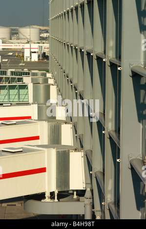 Pension Brücke am Flughafen Heathrow, London, England Stockfoto