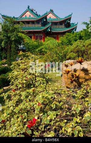 Garten vor Tempel, Wun Chuen Sin Koon, Hong Kong, China Stockfoto