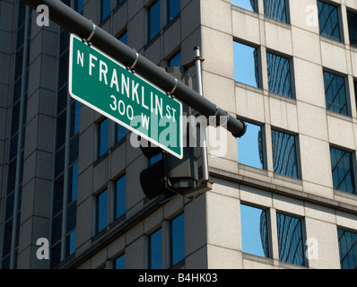 Das 225 West Wacker Drive-Gebäude. Südufer des Chicago River. Chicago. Illinois. USA Stockfoto