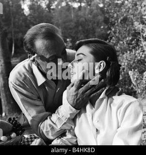 Gary Cooper und Audrey Hepburn machen den Film Love In the Afternoon September 1956 Stockfoto