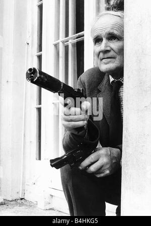 Desmond Llewelyn Schauspieler im Juni 1981 als Q in den James-Bond-Filmen erscheint Stockfoto