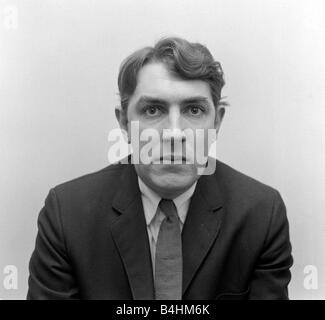 Peter Cook Komiker Schauspieler Juni 1965 am 9. Januar jährt sich der Tod von Komiker Satiriker und Magazin Besitzer Peter Cook Stockfoto