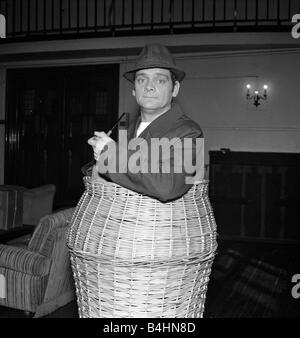 David Jason Actor September 1974 spielen die tollpatschigen Spion Edgar Briggs in das geheime Leben von Edgar Briggs Stockfoto