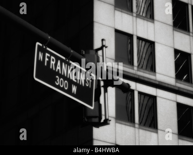 Das 225 West Wacker Drive-Gebäude. Südufer des Chicago River. Chicago. Illinois. USA Stockfoto
