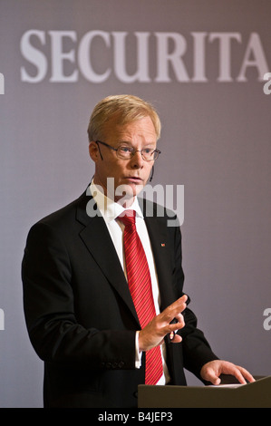 Alf Göransson CEO von Securitas die Sicherheitsfirma bei Pressekonferenz geben Kommentare über den Jahresbericht für das Jahr 2007 Stockfoto