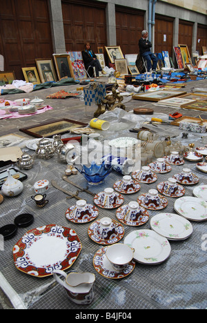 Anzeige von verschiedenen Gütern an Braderie von Lille Frankreich Stockfoto