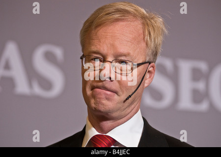 Alf Göransson CEO von Securitas die Sicherheitsfirma bei Pressekonferenz geben Kommentare über den Jahresbericht für das Jahr 2007 Stockfoto