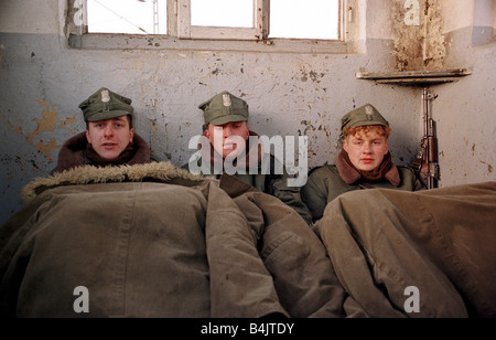 Polnischen Grenze Wache Offiziere an einem Kontrollpunkt im Morgengrauen nach einer Nachtpatrouille, Polen Stockfoto