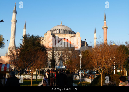 Hagia Sophia - St. Sophia - Ayasofya (außen) Istanbul, Türkei Februar 2008 Stockfoto